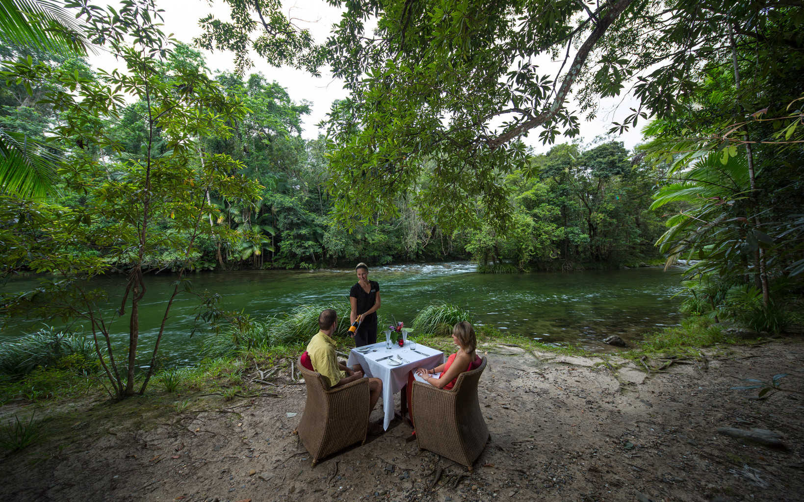 Qamea Honeymoon Bure Exterior