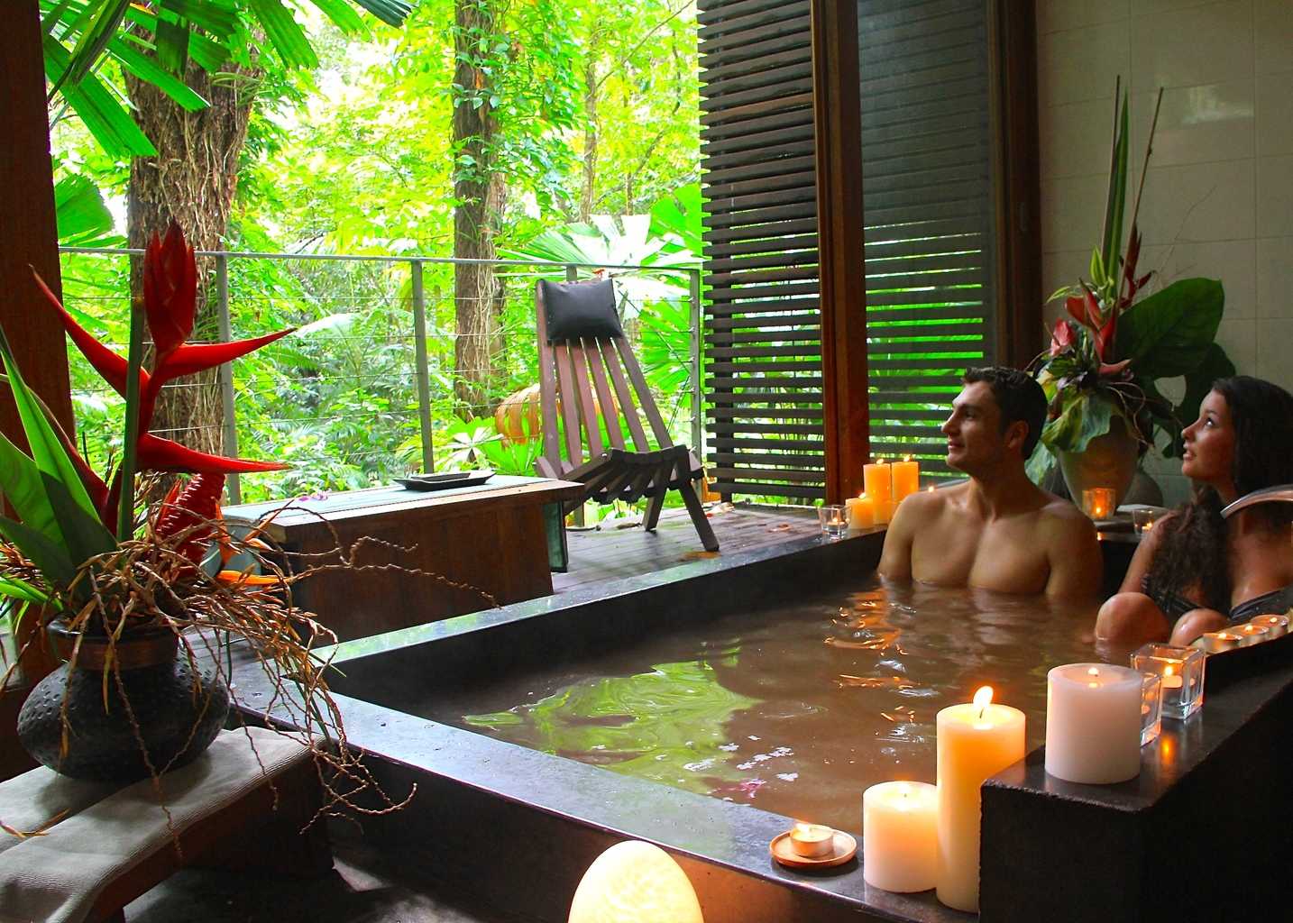 Qamea Honeymoon Bure Exterior