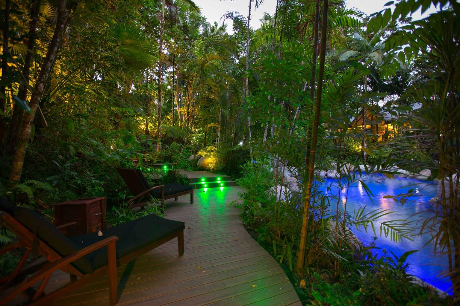 Qamea Honeymoon Bure Exterior