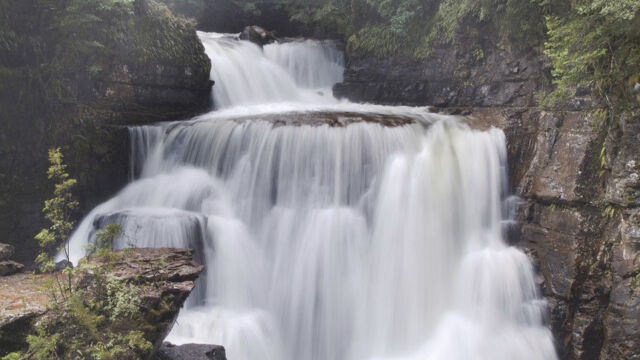 Waterfall, Cradle Mountain Huts Walk Waterfall, Cradle Mountain Huts Walk, TAS Australia