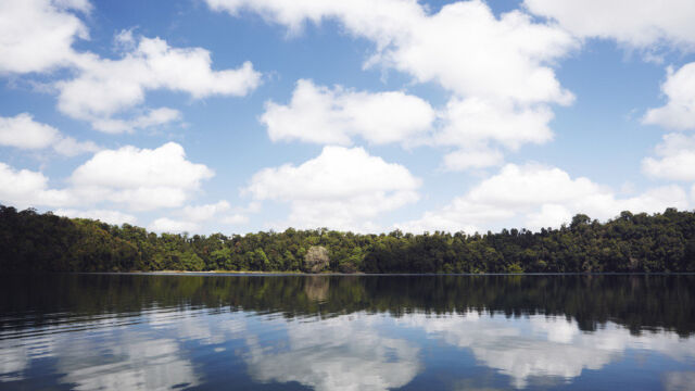 Lake Eacham, Atherton Tableland Lake Eacham, Atherton Tableland, QLD Australia