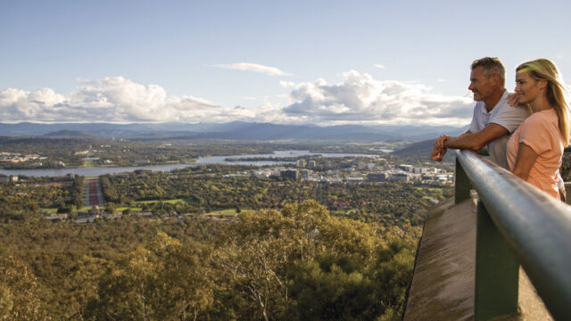 Mount Ainslie lookout Mount Ainslie lookout, Canberra , ACT Australia