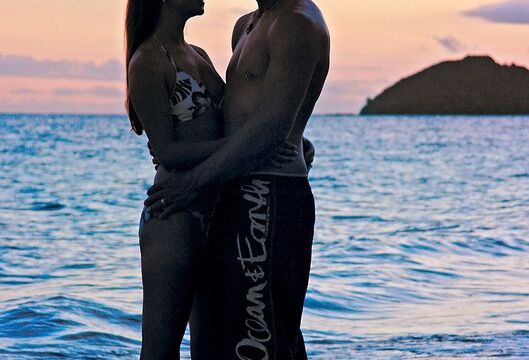 Romance on the beach - Uprising Resort Romance on the beach - Uprising Resort