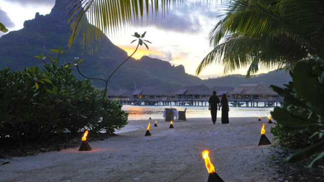 Beach at Sunset Intercontinental Thalasso Beach at Sunset Intercontinental Thalasso Bora Bora
