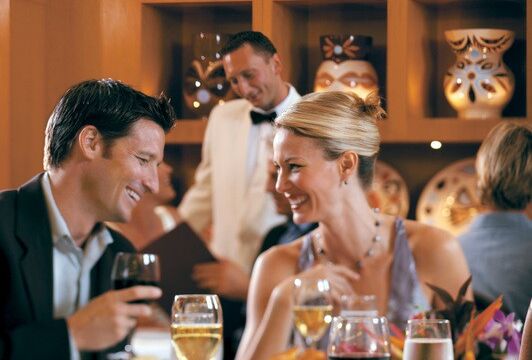 L'Etoile: French Cuisine Paul Gauguin