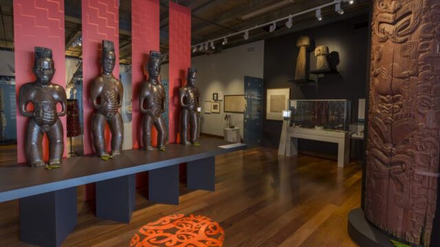 Museum Theatre Gallery, Hawkes Bay: Taonga-Maori-Exhibition Museum Theatre Gallery, Hawkes Bay: Taonga-Maori-Exhibition