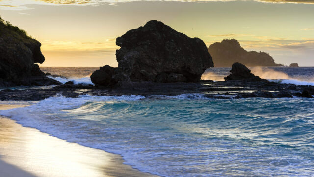 North Beach Rock at Sunset, Matamanoa Island Resort North Beach Rock at Sunset, Matamanoa Island Resort